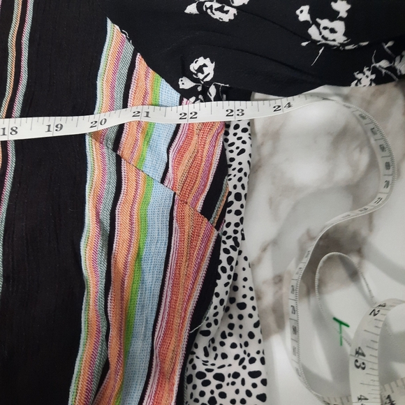 Calessa Boho Floral Embroidered Stripe Tunic Shirt Size 1X Black Pink - Picture 11 of 12